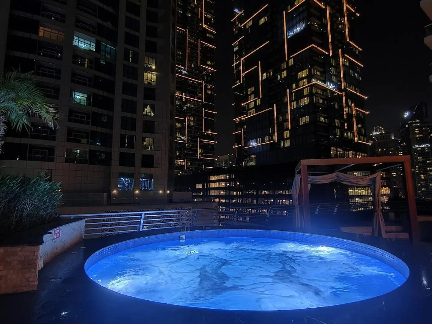 The Penthouse On 71St Floor Daire Dubai